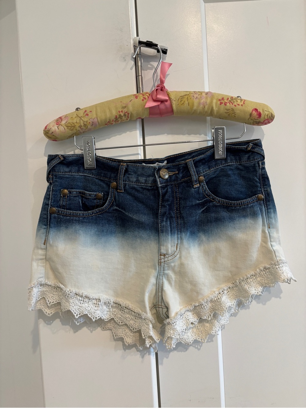 Free People Ombre Denim Lace-Hem Shorts. Size 26